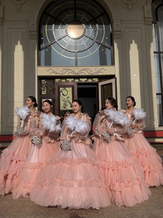 Биші көйлектері сатылады