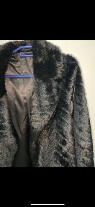 Продам эко-шубу ,цена 45к покупала за 55к размер 48-50