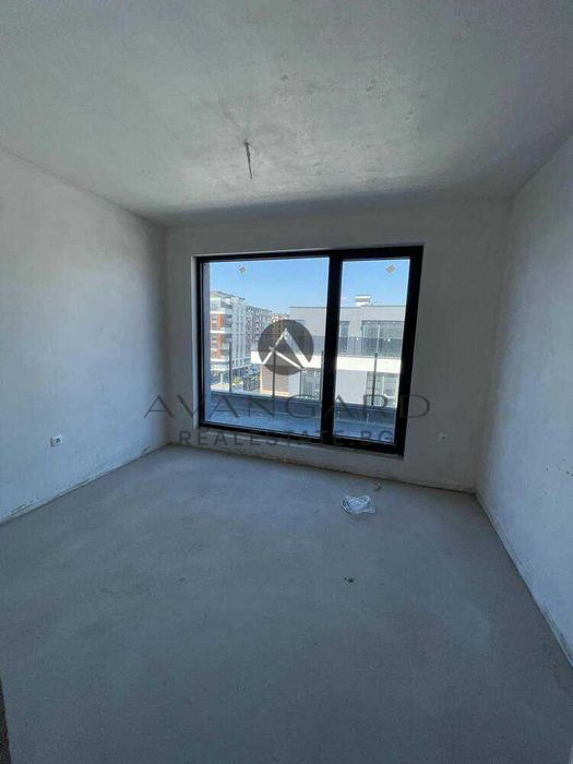 оф.23416 Тристаен апартамент пред АКТ 16 / Смирненски