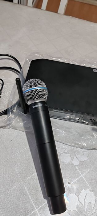 Vând microfon Shure beta Glxd4 nou nouț !