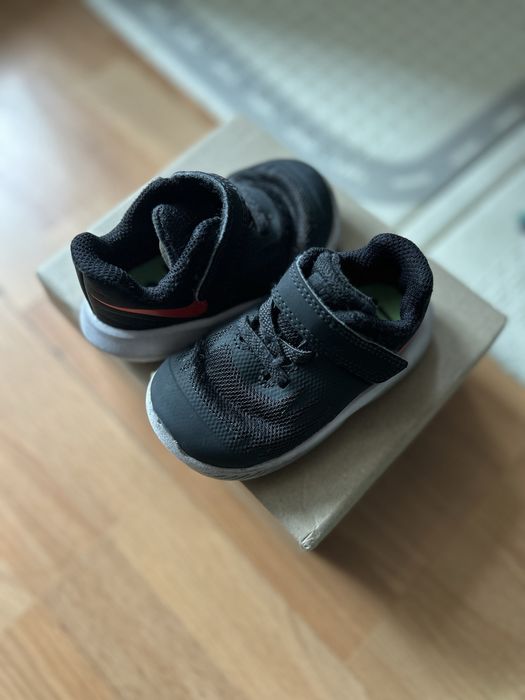Маратонки Nike (сиви)