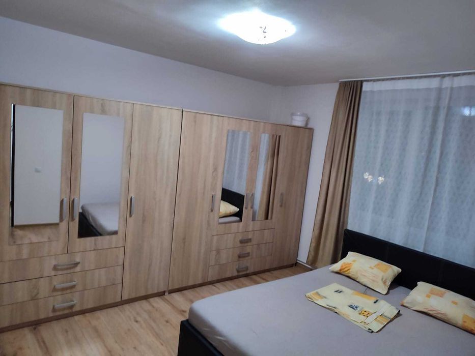Apartament cu doua camere in centru nou de inchiriat