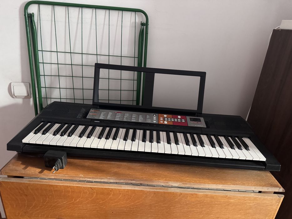 orgă electronică yamaha PSR-F50