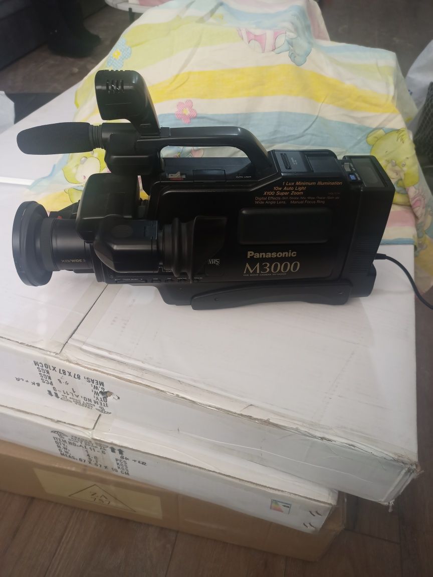 Видеокамера Panasonic M 3000