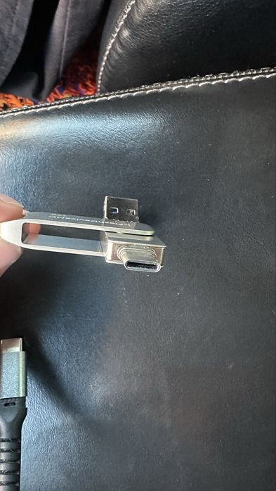 Продается флешка 1 ТБ