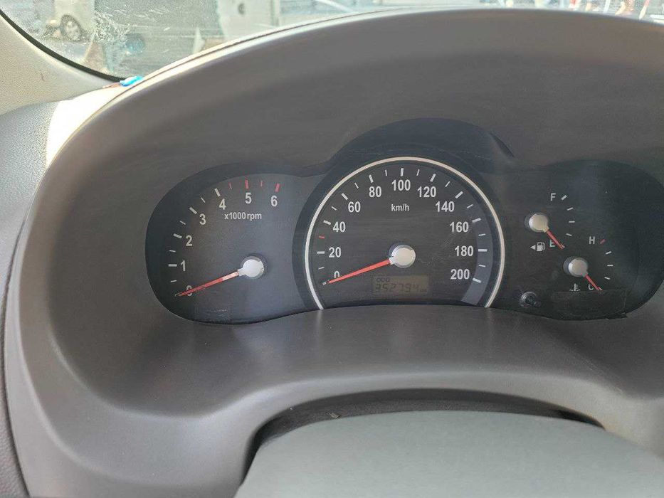 Продаётся Kia Carnival 2006