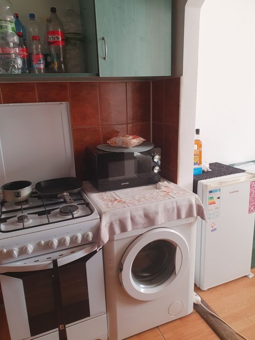 Închiriez garsoniera