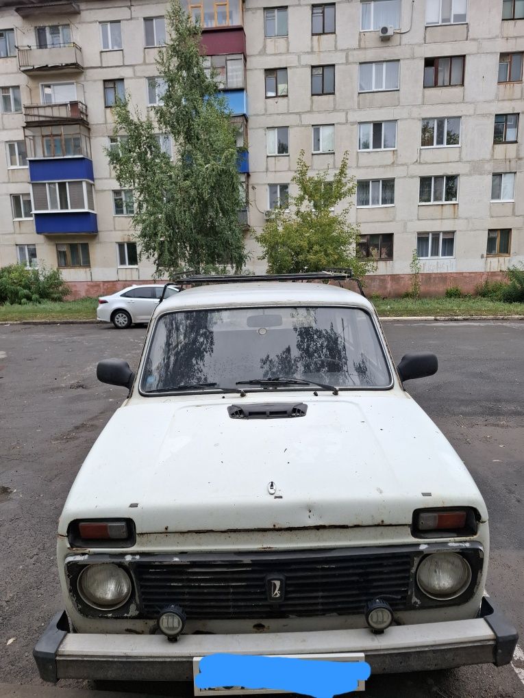 Продам ниву 2121