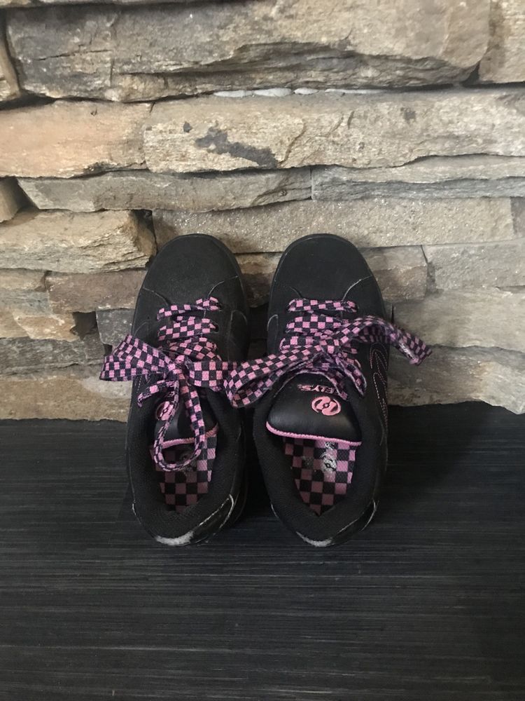 Детски обувки с колелца