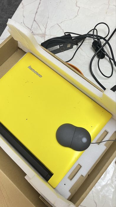 Продается ноутбук на запчасти