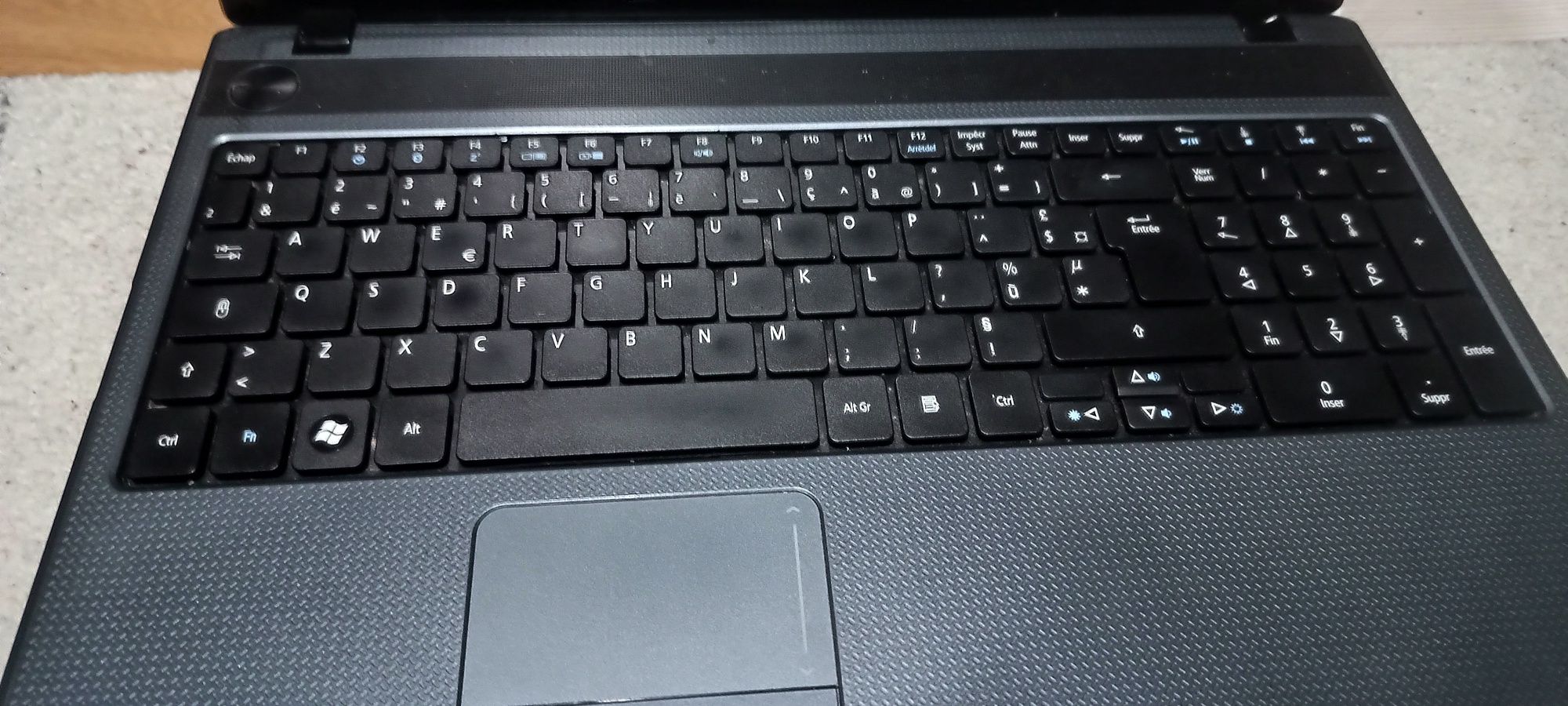 Лаптоп Acer 17" + зарядно