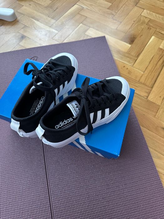 adidas nizza кецове