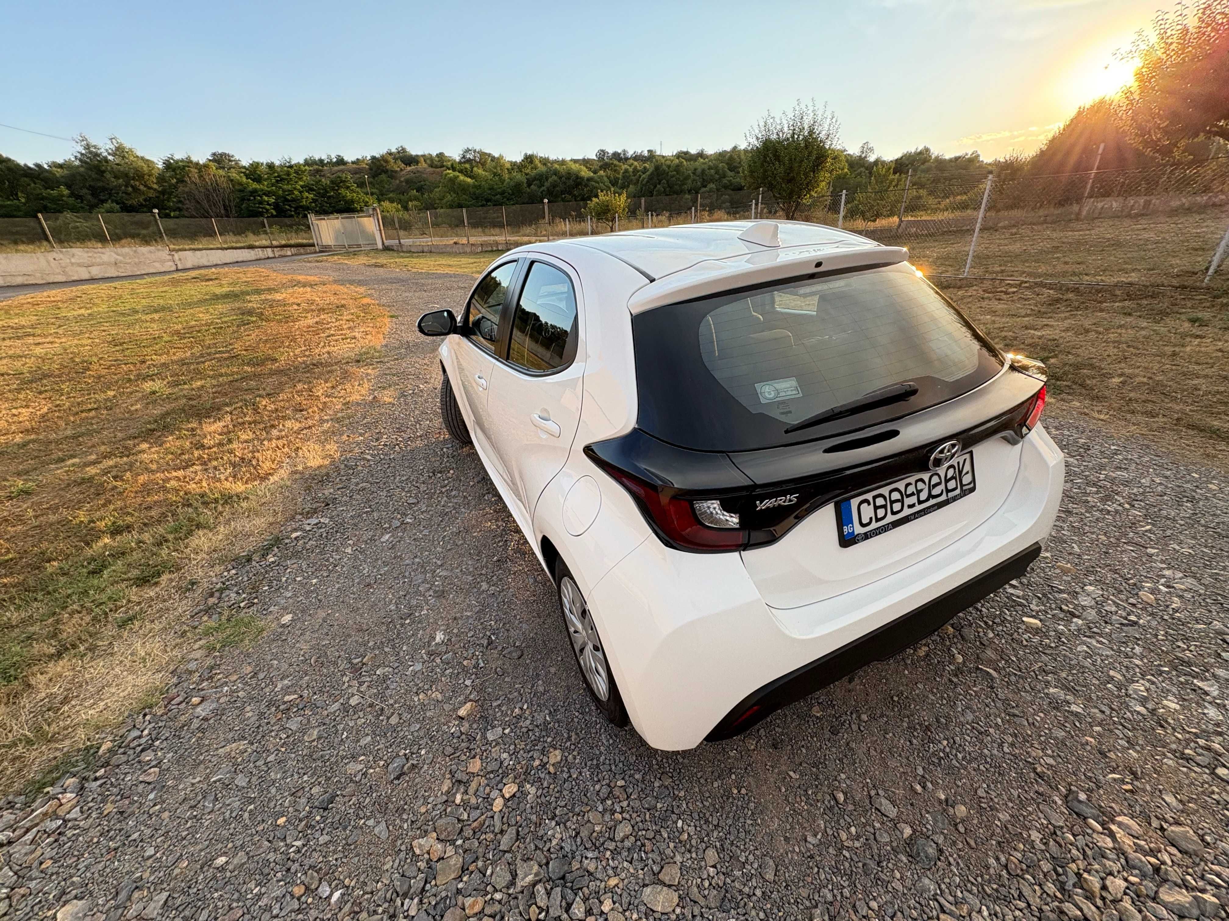 Toyota Yaris 1.5 Business 123k.с. в гаранция до 03.2027