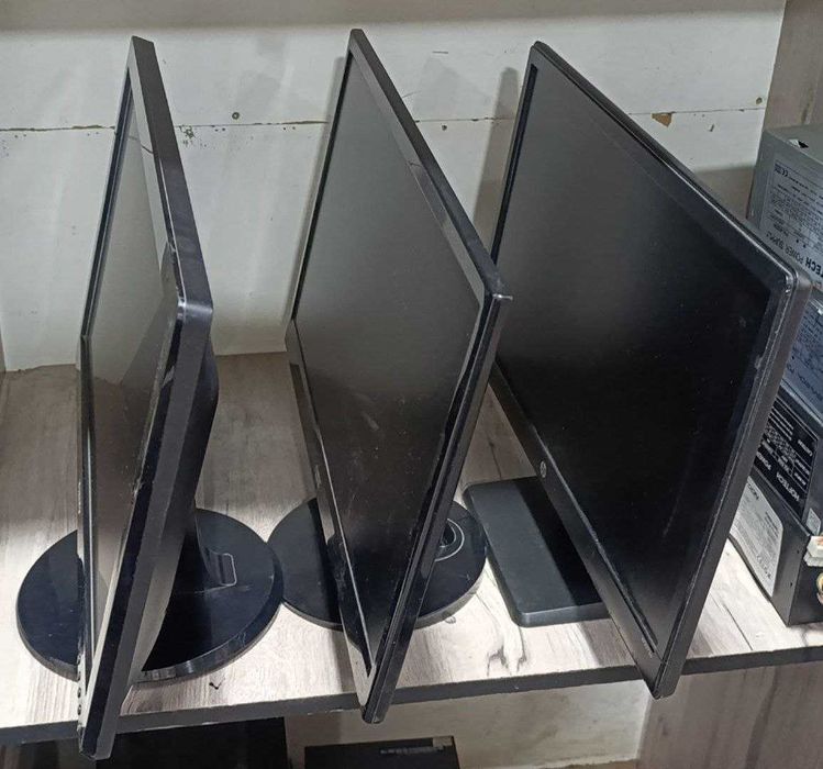 20" Monitor Aoc bor!