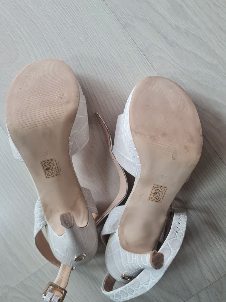 Sandale elegante Guess - mărimea 37