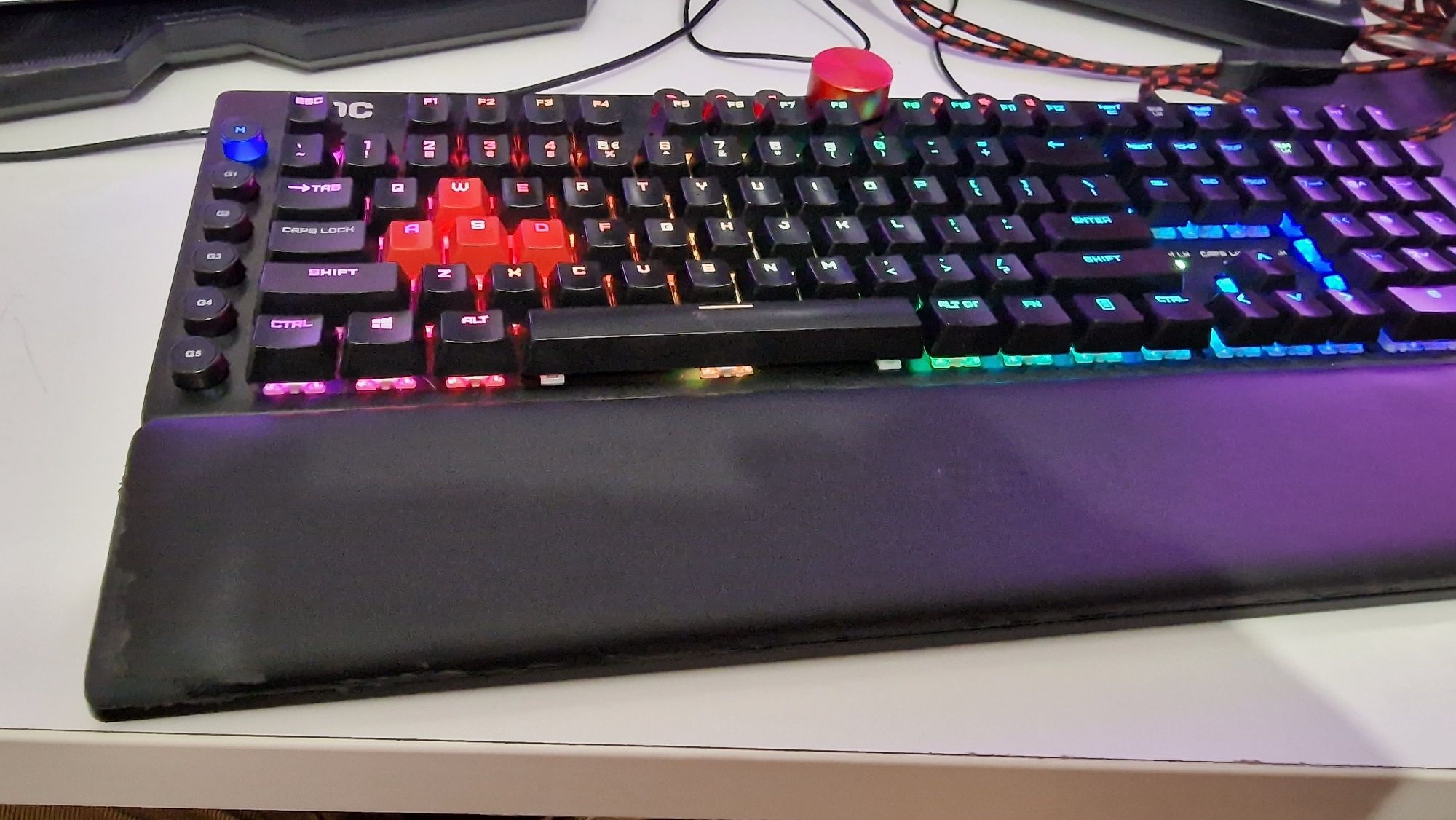 Tastatura mecanica gaming Aoc agm700