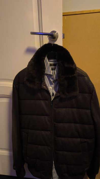 Geaca de piele maro cu blanita