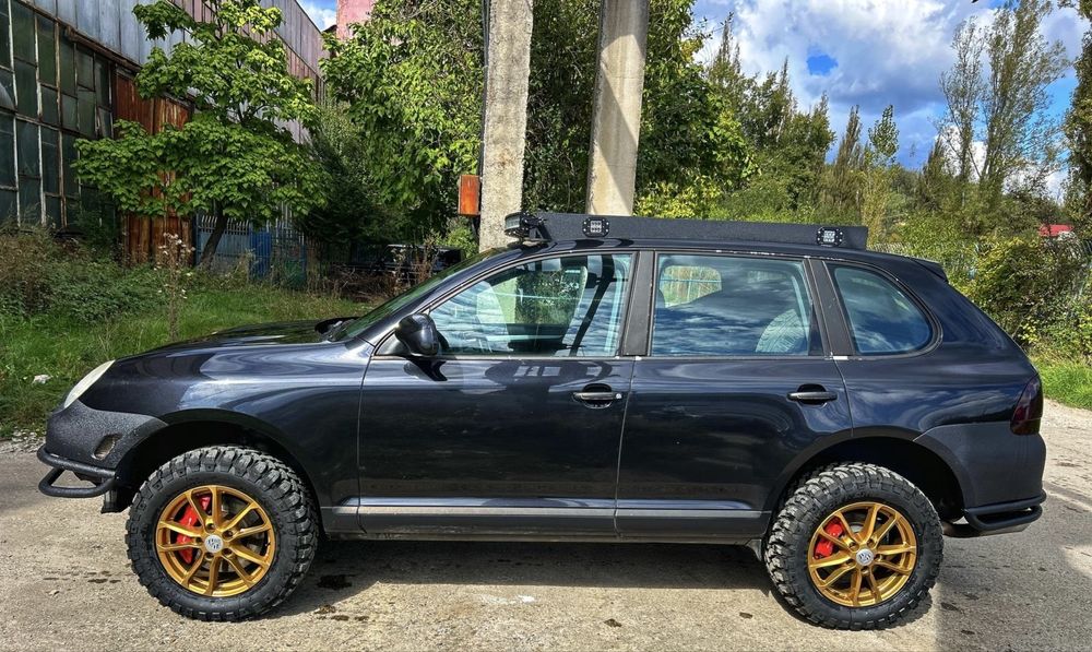 Vand Porsche Cayenne Turbo Off-Road !