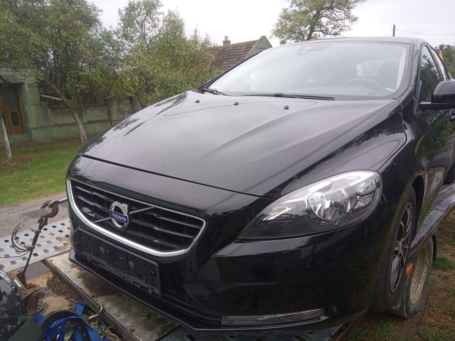 Vând Volvo v40 1.6 diesel