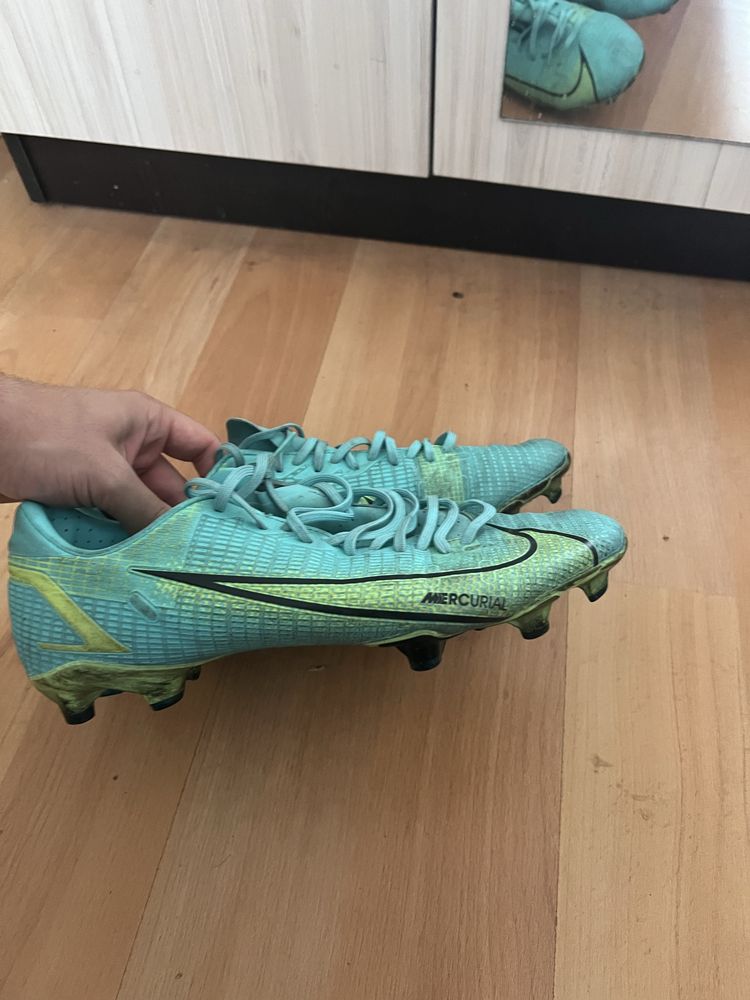 Футболни обувки Nike Mercurial Superfly 8 Elite FG