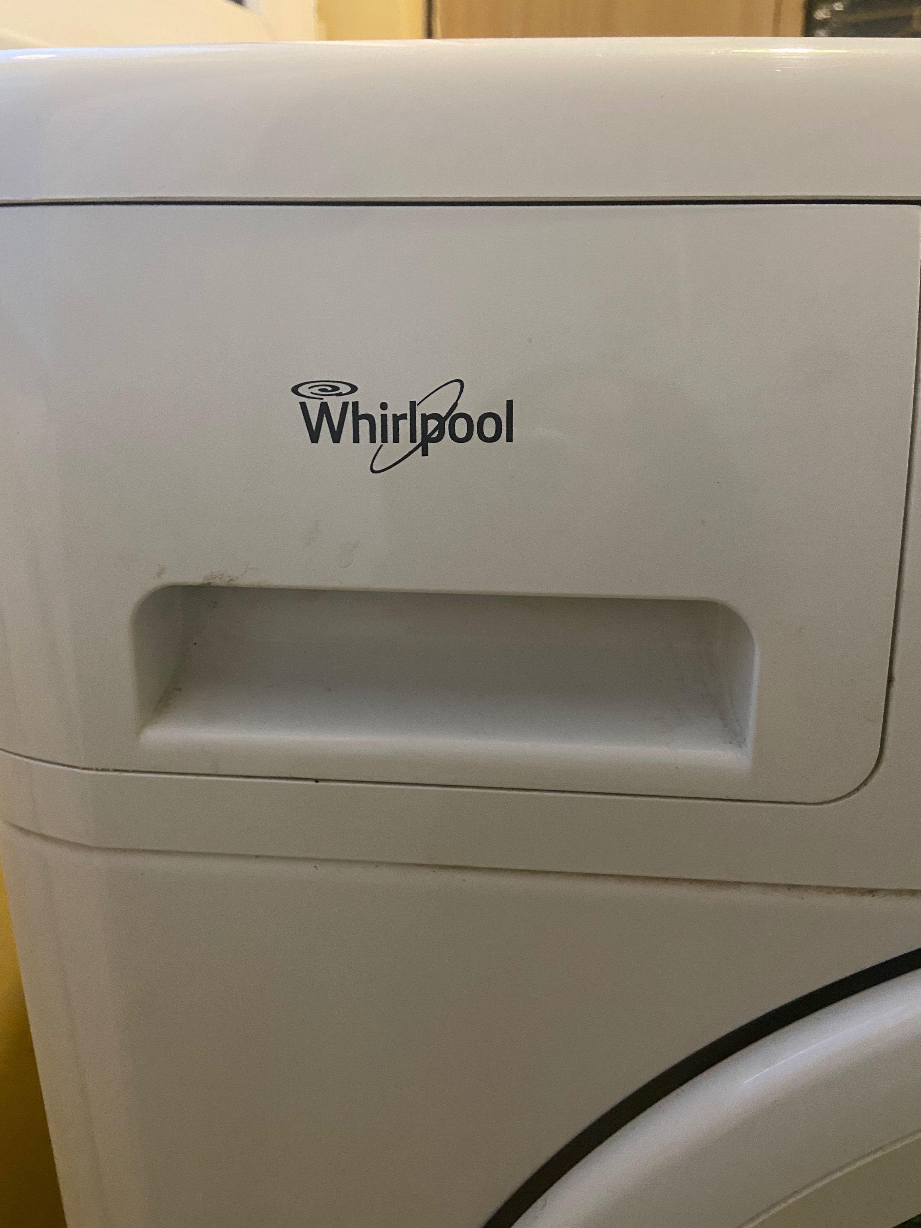 Продавам пералня Whirlpool