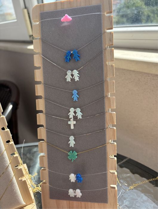 Сребърни колиета,гривни и обеци с опал