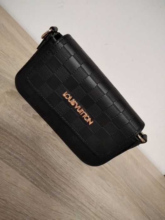 Genti diferite modele
