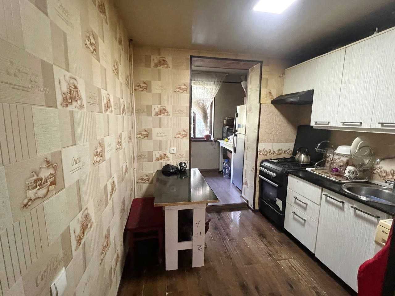 СРОЧНО Продается 3 комнатная 65м2 Авиасозлар Дворец Авиастр кирпич(НА)