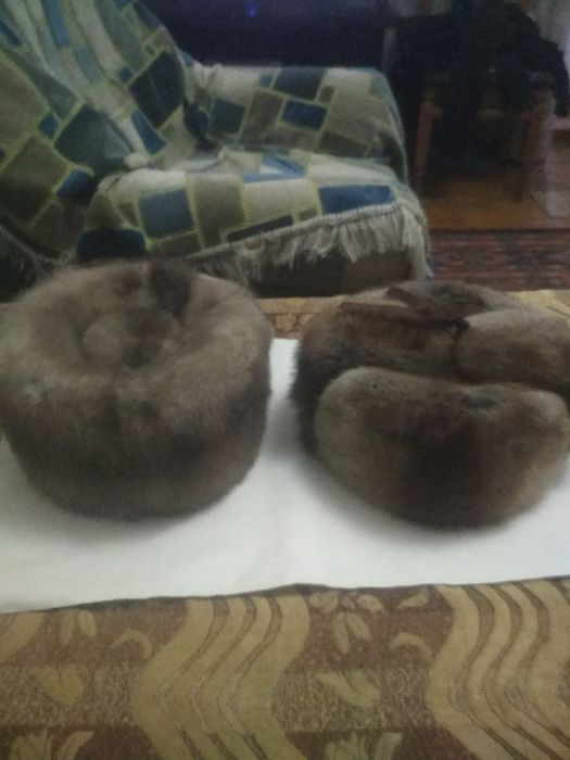 Продам шапки меховые