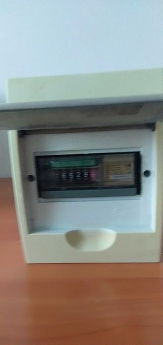 продам электрический счетчик