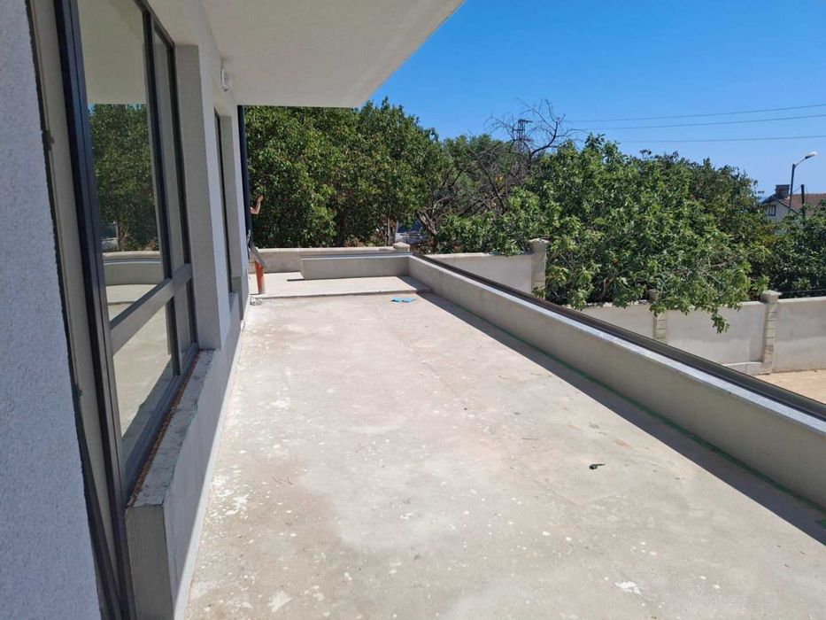 Многостаен в Варна-Бриз площ 151 цена 265000