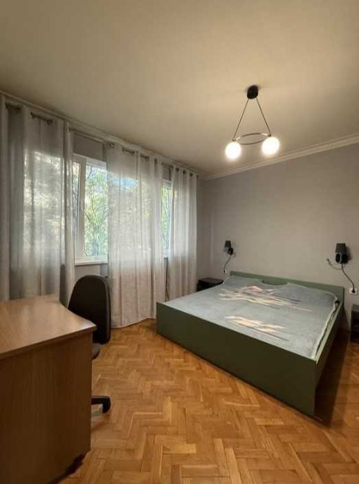 Дава се под наем Тристаен апартамент в София, Център - 92 кв.м за 650 € - Снимка #9