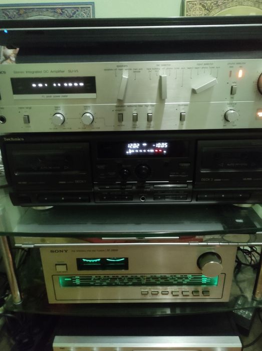 De vânzare amplif,tuner deci vintage