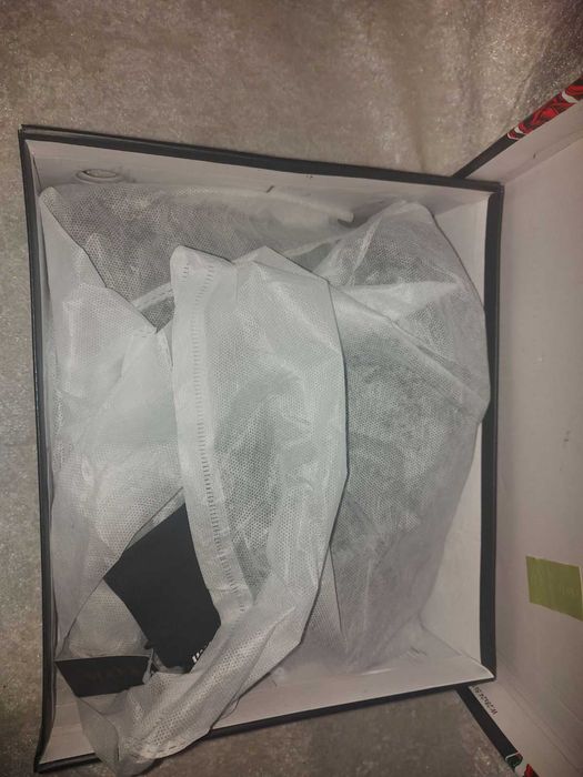 Дамски боти от набук и лак нови-номер 37