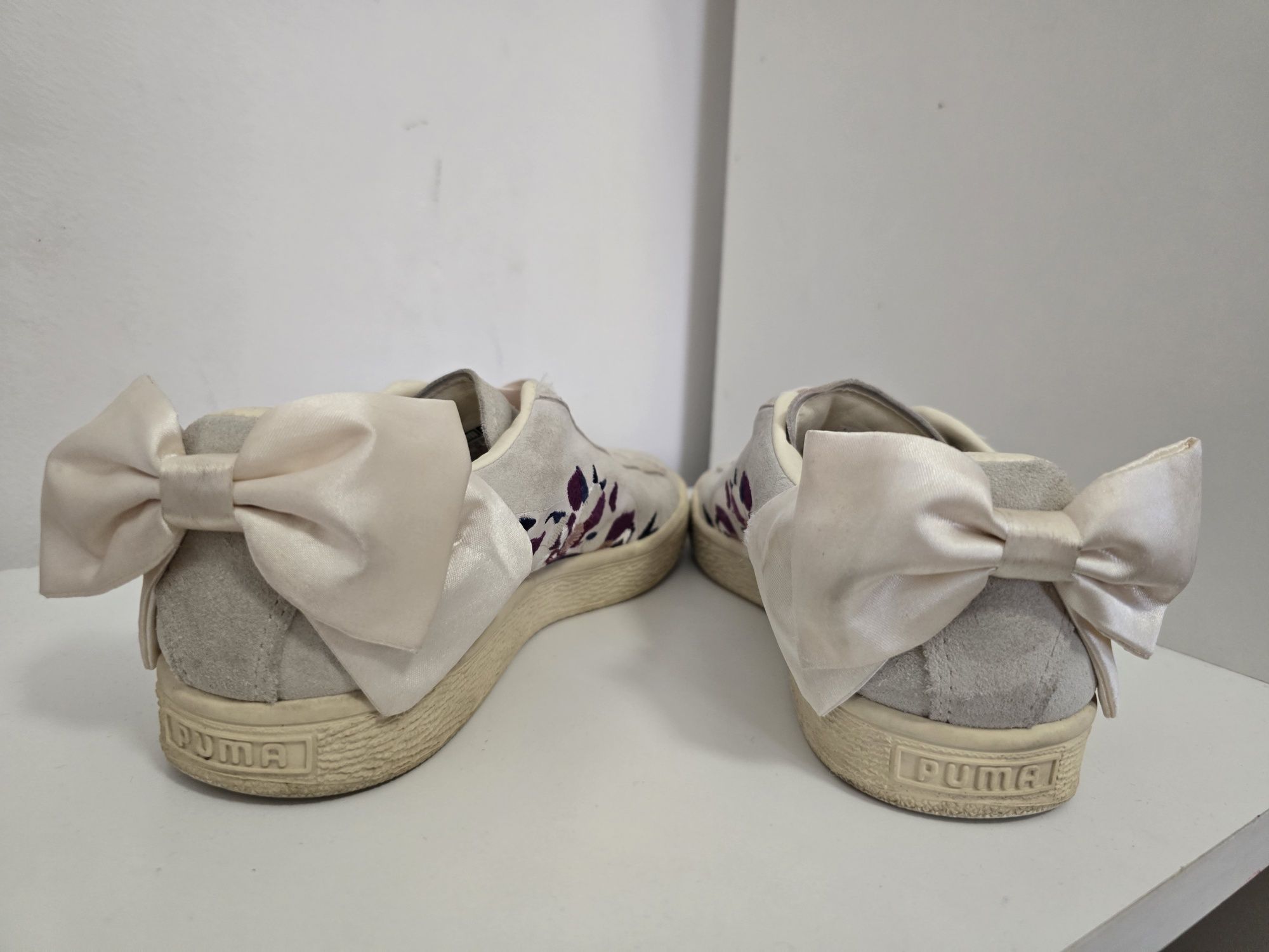 Маратонки Puma Suede с цветя