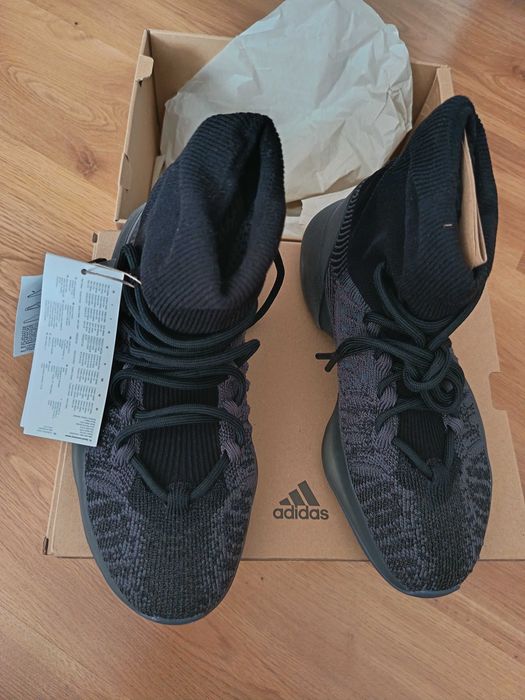 Yeezy adidas баскетболни 37.5номер