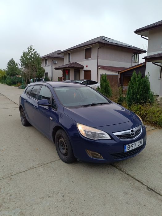 Opel astra J avariat - negociabil