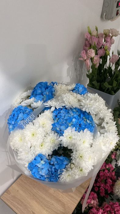 Большой объемный букет из хриза