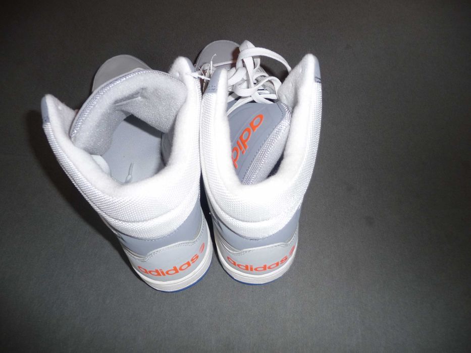 мъжки маратонки нови ADIDAS НОМЕР 46 И две трети