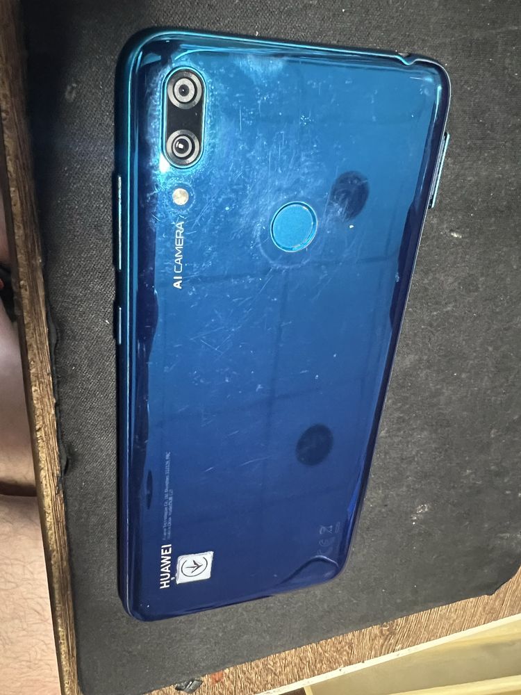 Huawei y7 2019 перфектен