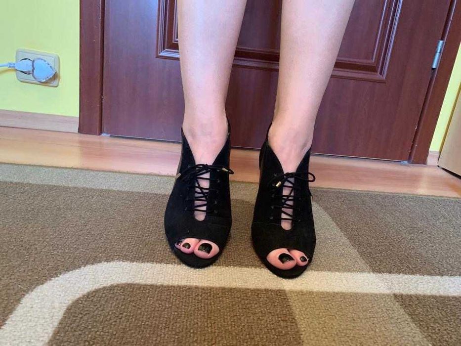 Botine/pantofi piele Zara