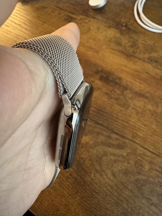 Apple Watch Seria 10, 42mm, Titanium, GPS+Cellular