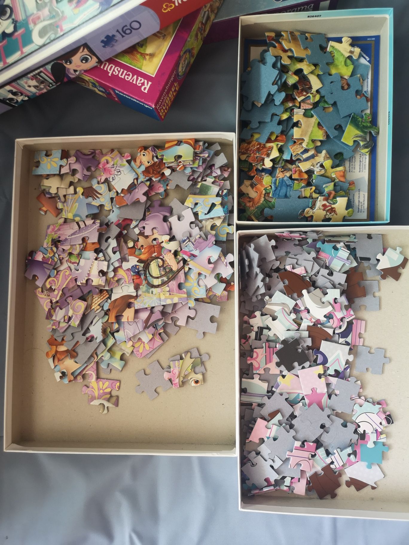 Lot puzzle fete 5+, Sofia, Littlest Pet Shop LPS, cai echitatie