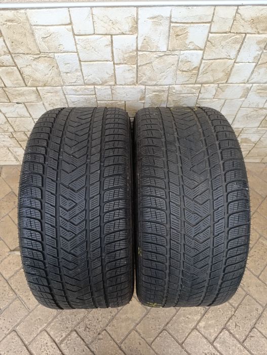 Зимни гуми Pirelli 325/40/22 dot 4822 GLS