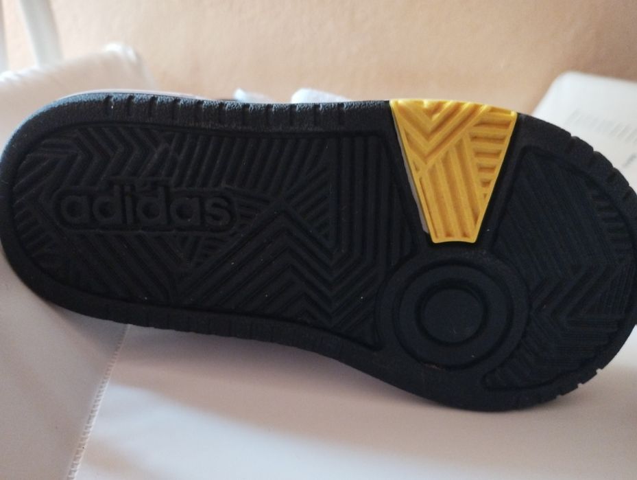 Маратонки Адидас