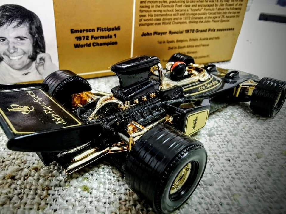 Veche macheta corgi 1:36 Lotus JPS  Ernesto Fittipaldi