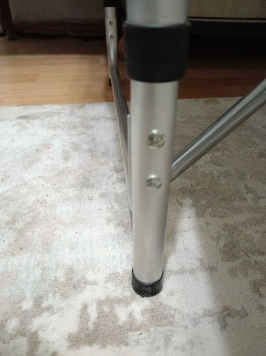 Продам кресла лежаки 2 разные, 1столик ком. для походов,дачи 1м.300т.с