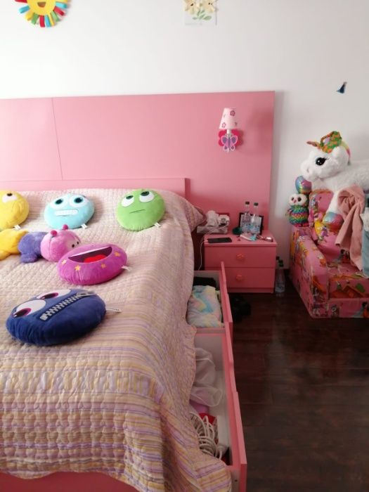 Vand dormitor de fetite+Saltea Cadou sau se vinde pe bucati