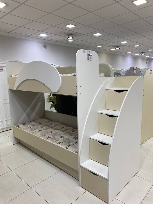 Bolalar 2 etaj krovati