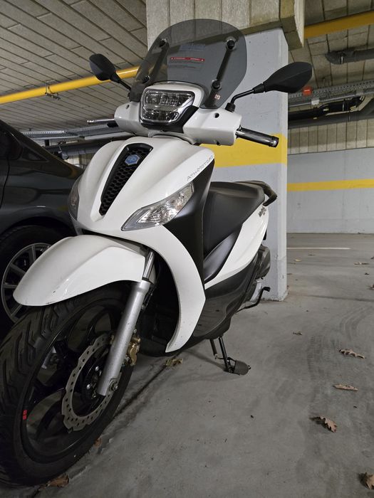 Piaggio Medley 125 S ABS – MY2024 – 350 km - Alb Luna